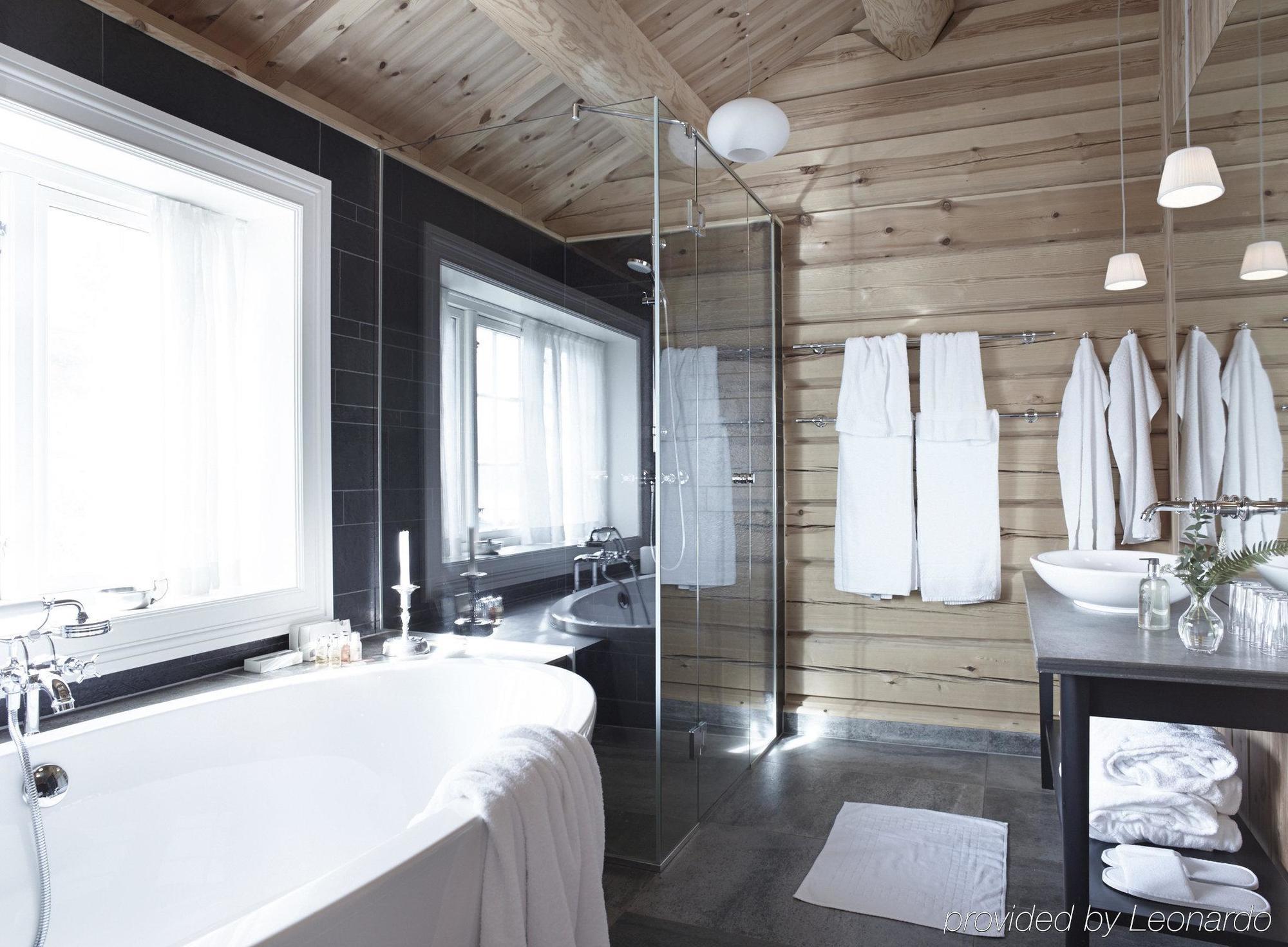 Storfjord Hotel Skodje ภายนอก รูปภาพ